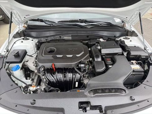 Used 2017 Kia Optima LX image 32