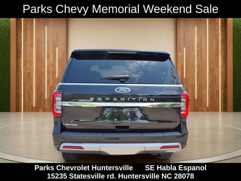 Used 2024 Ford Expedition Limited AWD/4WD image 32