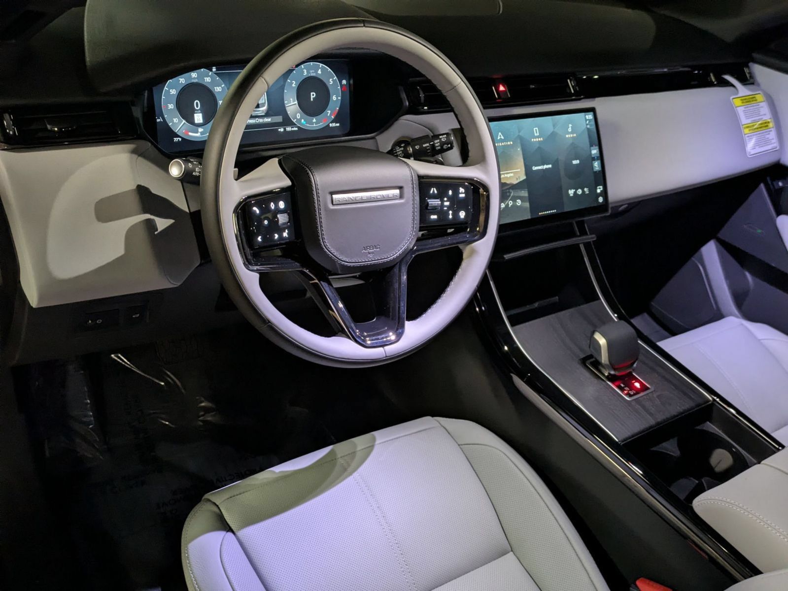 New 2026 Land Rover Range Rover Velar S AWD/4WD image 32