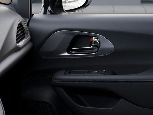 New 2026 Chrysler Voyager LX FWD image 27