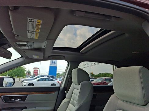 Used 2017 Honda CR-V EX image 12