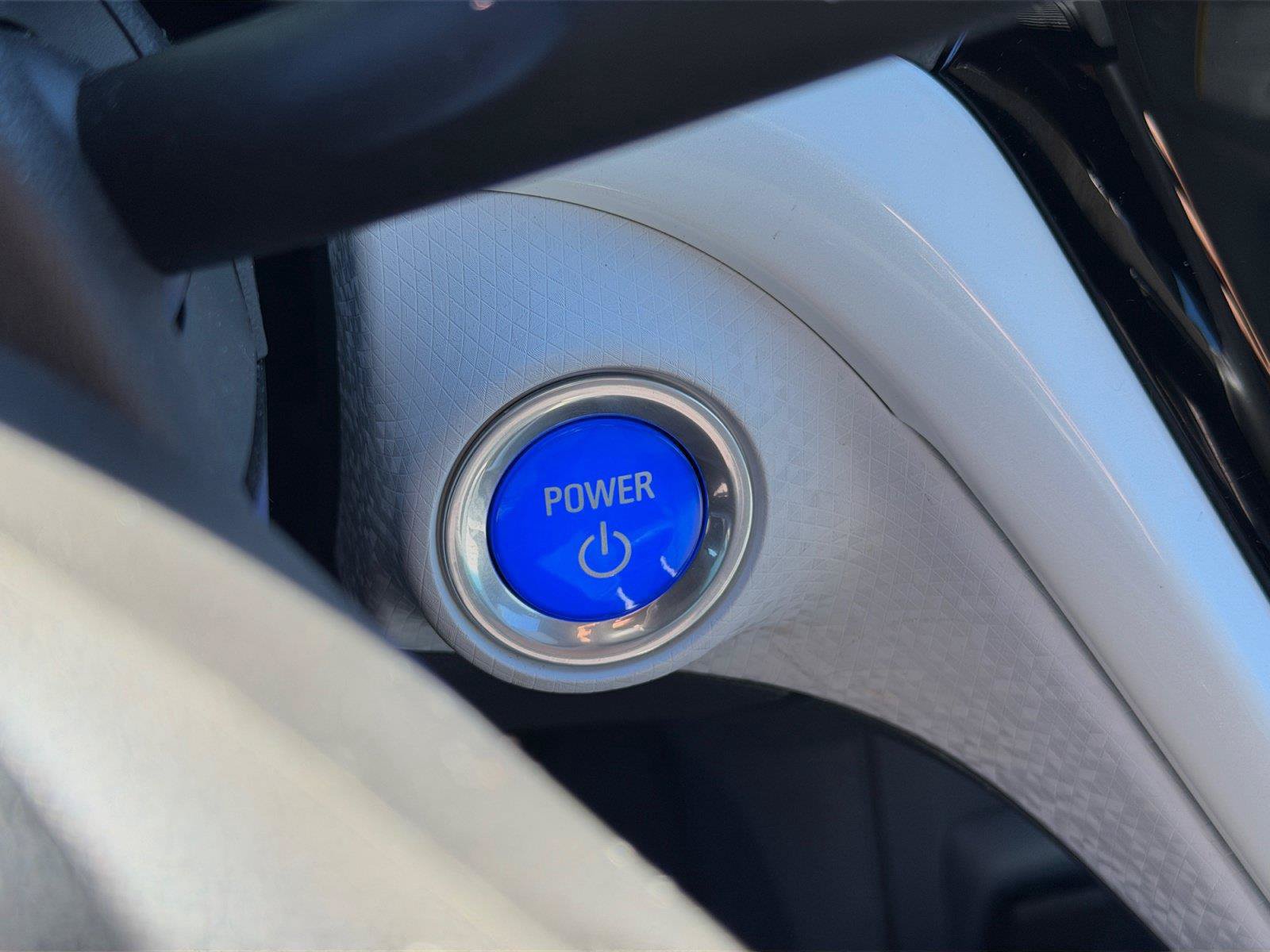 Used 2020 Chevrolet Bolt LT FWD image 22