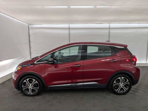 Used 2021 Chevrolet Bolt Premier w/ Infotainment Package image 3