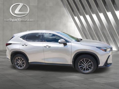 Used 2024 Lexus NX 350 AWD image 4