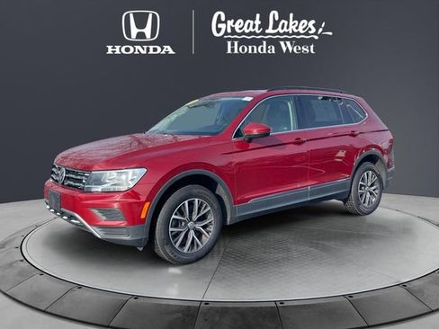 Used 2020 Volkswagen Tiguan SE w/ Panoramic Sunroof Package image 1