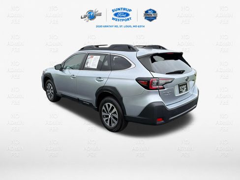 Used 2024 Subaru Outback Premium AWD/4WD image 3