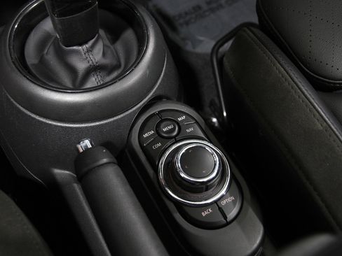 Certified 2022 MINI Cooper Convertible image 17