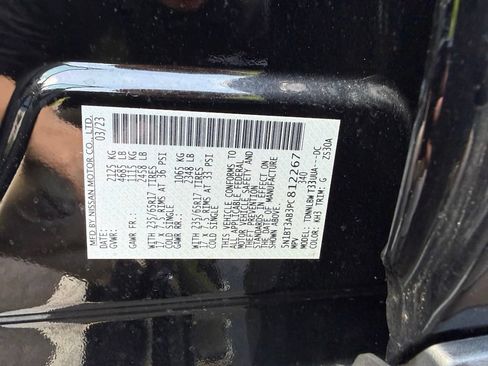 Used 2023 Nissan Rogue S AWD/4WD image 10