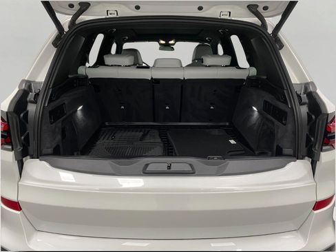 Used 2026 BMW X5 xDrive40i AWD/4WD image 6