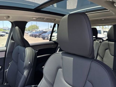 New 2025 Volvo XC90 B6 Plus w/ Protection Package Premier image 15
