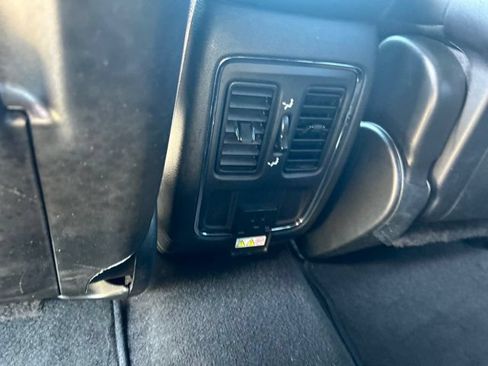 Used 2022 Jeep Grand Cherokee Laredo X RWD image 41