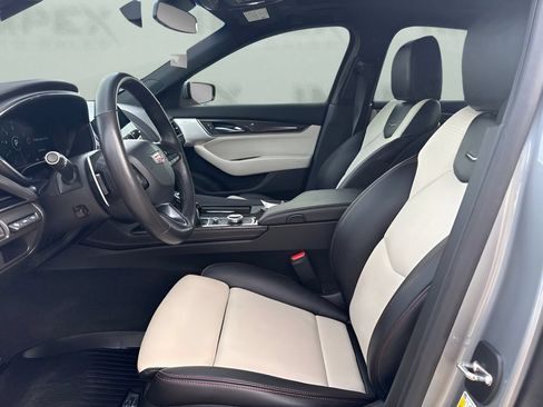Used 2023 Cadillac CT5 Sport RWD image 9