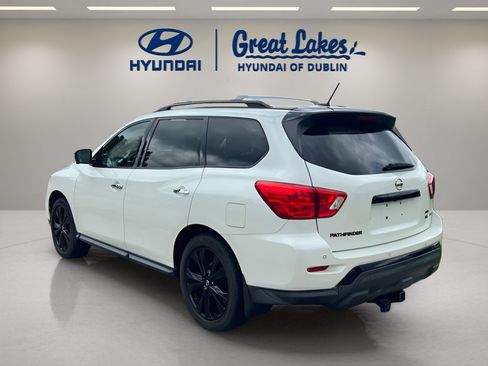 Used 2018 Nissan Pathfinder SL w/ Midnight Edition Package AWD/4WD image 3