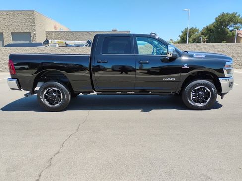 New 2025 RAM 2500 Laramie image 7