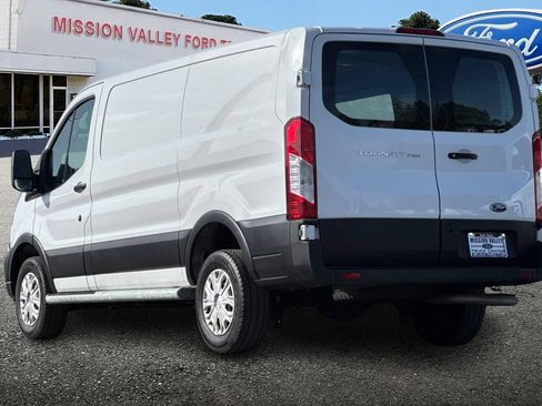 Used 2025 Ford Transit 250 Low Roof w/ Exterior Upgrade Package RWD image 6