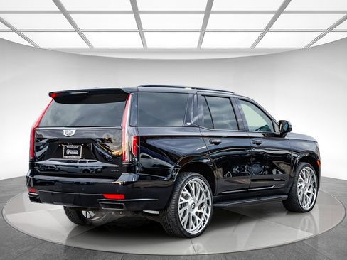 Used 2023 Cadillac Escalade Sport image 4