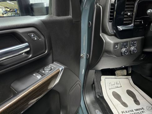 Used 2025 Chevrolet Silverado 2500 LT AWD/4WD image 13
