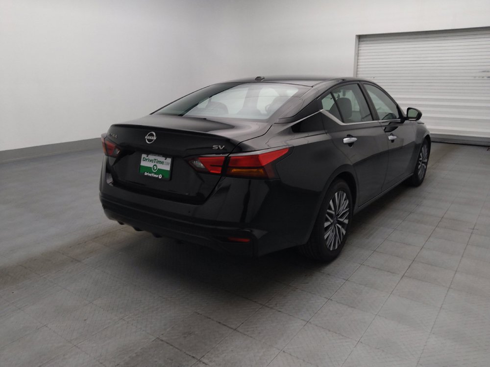 Used 2024 Nissan Altima 2.5 SV FWD image 9