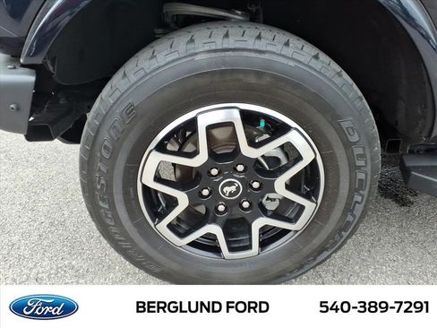 Used 2021 Ford Bronco Outer Banks AWD/4WD image 11