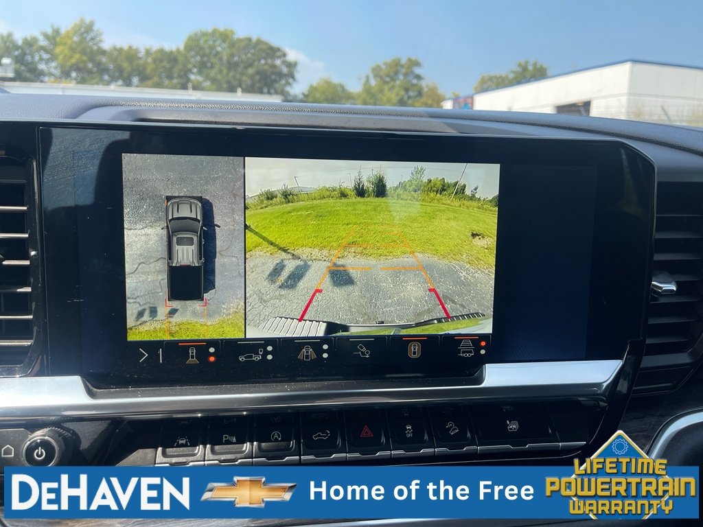 Used 2025 Chevrolet Silverado 1500 LTZ AWD/4WD image 16