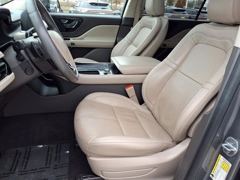 Certified 2022 Lincoln Aviator Reserve w/ Class IV Trailer Tow Package image 23