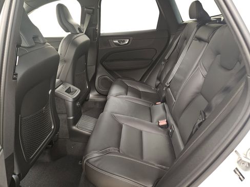 New 2026 Volvo XC60 T8 Ultra w/ Climate Package AWD/4WD image 11