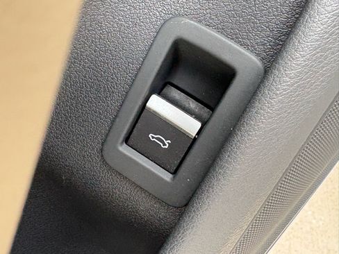 Used 2020 Audi A4 2.0T Premium w/ Convenience Package FWD image 13