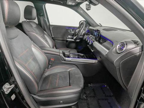 Used 2023 Mercedes-Benz GLB 250 4MATIC image 24