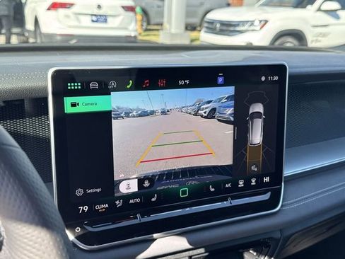 New 2026 Volkswagen Tiguan SE R-Line FWD image 19