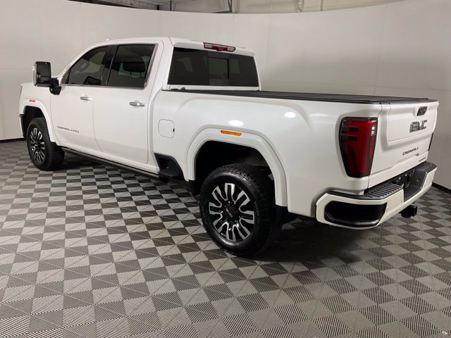 Used 2025 GMC Sierra 2500 Denali Ultimate w/ Max Trailering Package AWD/4WD image 4
