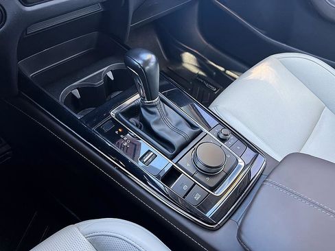 Used 2022 MAZDA CX-30 AWD 2.5 S w/ Premium Package image 28