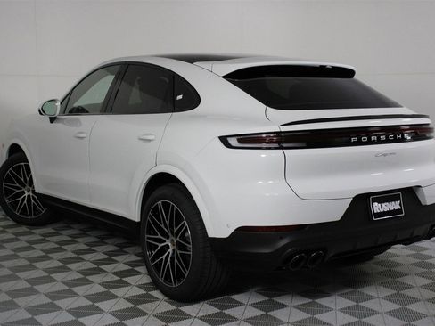 New 2026 Porsche Cayenne Coupe image 3