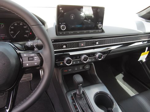 New 2026 Honda Civic Sport image 15