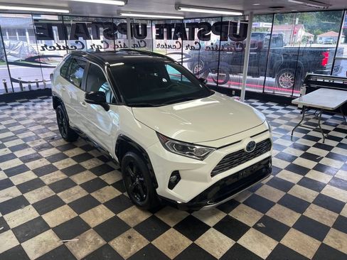 Used 2020 Toyota RAV4 XSE image 14