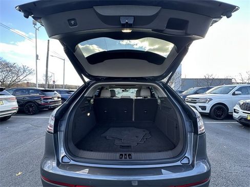 Certified 2022 Lincoln Nautilus Reserve image 41