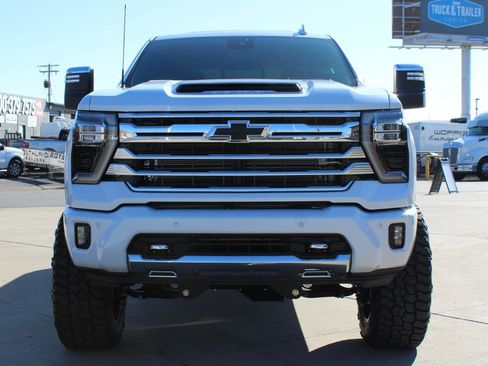 Used 2026 Chevrolet Silverado 3500 High Country w/ High Country Premium Package image 8