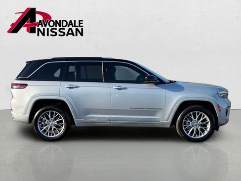 Used 2022 Jeep Grand Cherokee Summit w/ Luxury Tech Group V RWD image 7