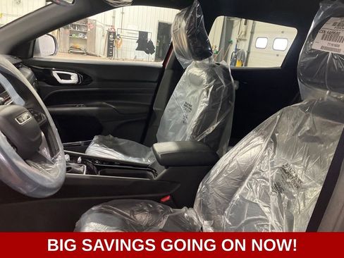 New 2026 Jeep Compass Latitude image 19