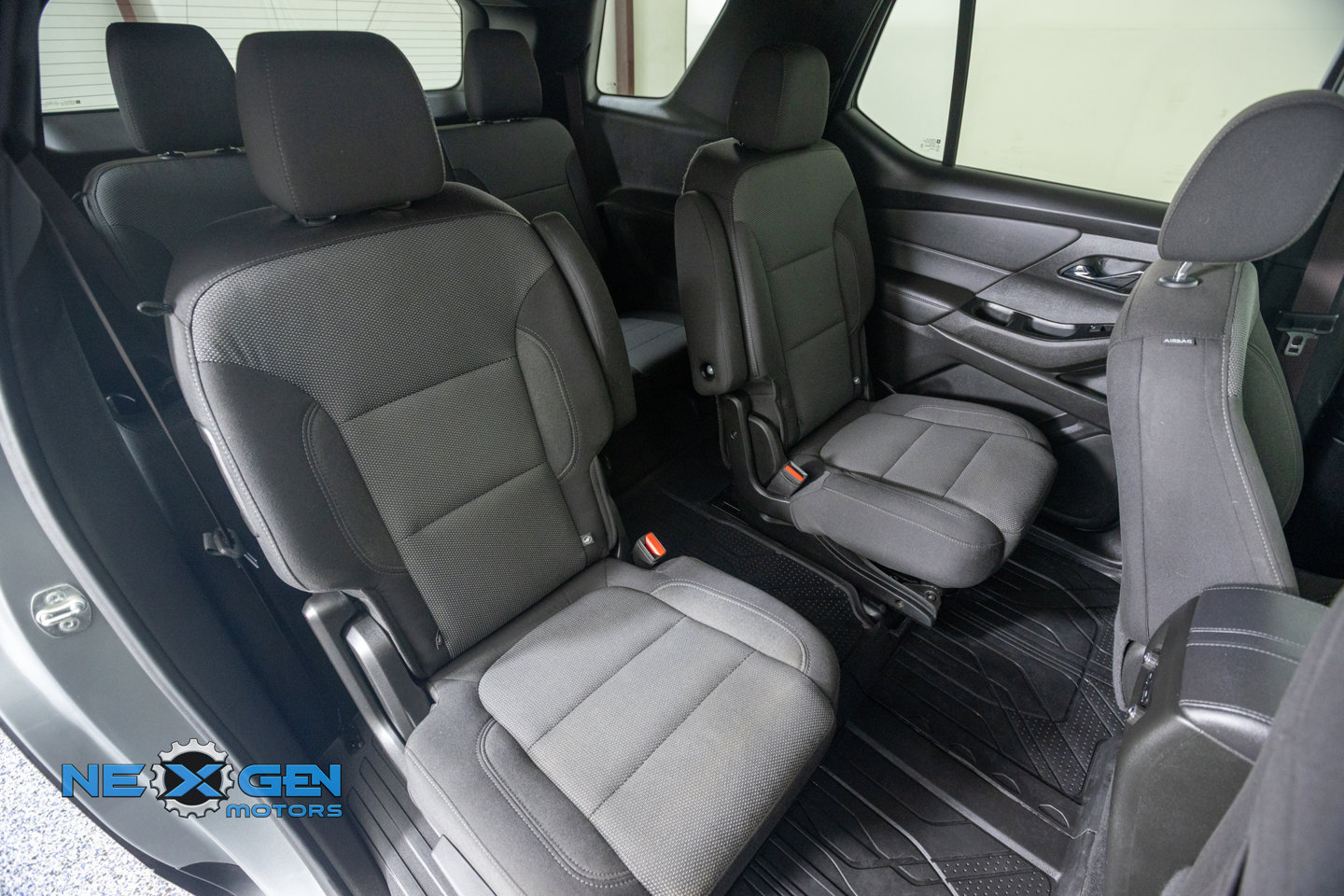 Used 2023 Chevrolet Traverse LT w/ LPO, Floor Liner Package AWD/4WD image 41