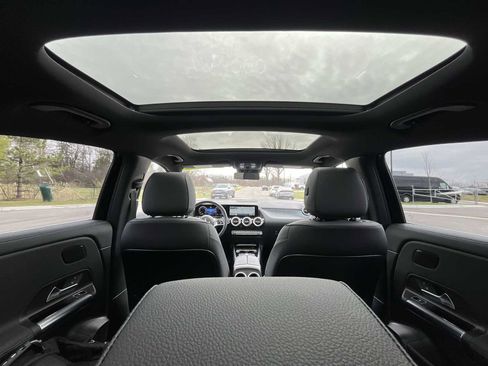 Used 2026 Mercedes-Benz GLA 250 4MATIC image 35