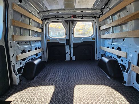 Used 2024 Ford Transit 250 Low Roof w/ Exterior Upgrade Package image 19