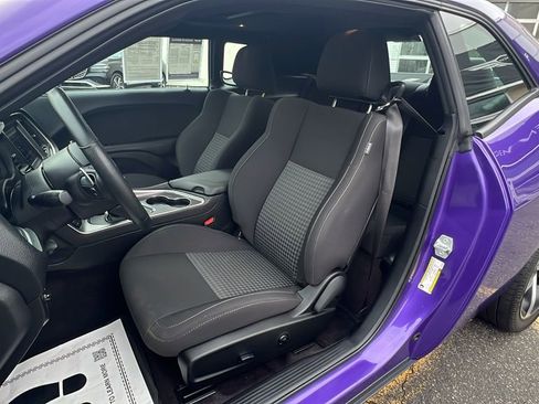 Used 2018 Dodge Challenger R/T image 26