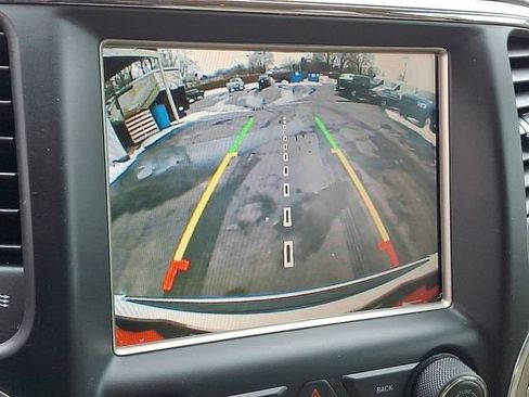 Used 2016 Jeep Grand Cherokee Limited image 13