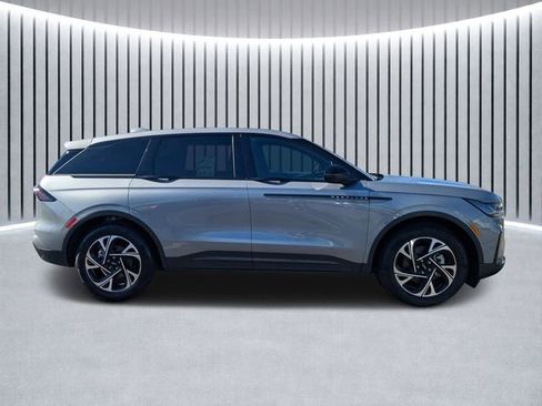 New 2025 Lincoln Nautilus Premier w/ Jet Appearance Package image 2