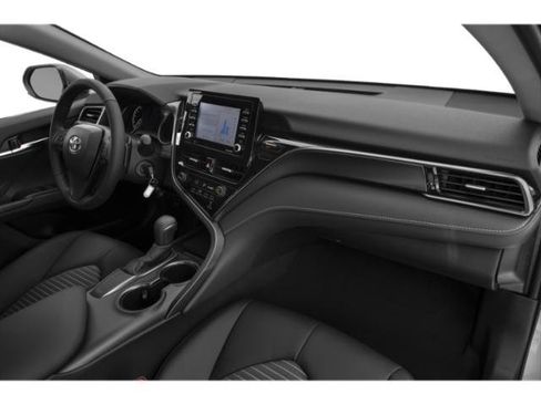 Used 2021 Toyota Camry SE FWD image 18