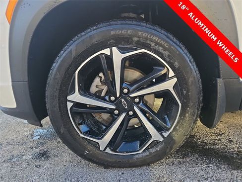 Used 2023 Chevrolet TrailBlazer RS w/ Convenience Package image 7