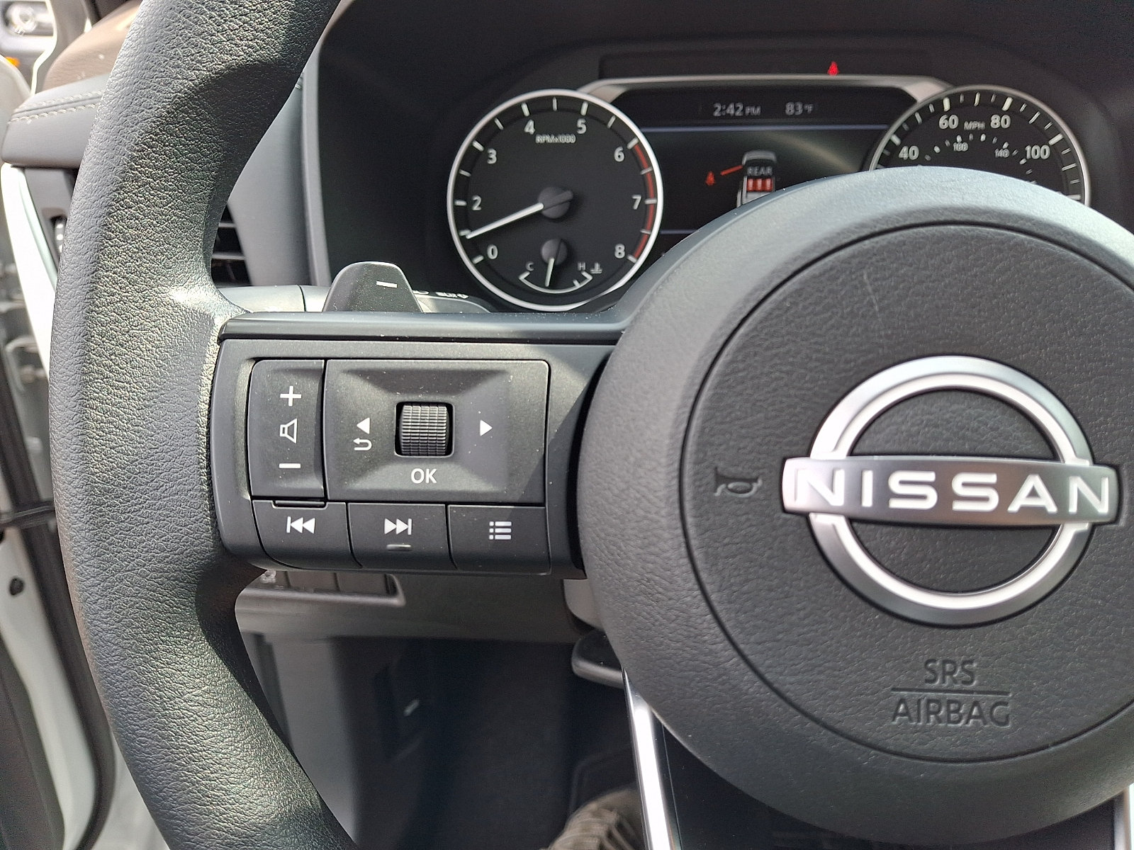 Used 2023 Nissan Rogue S AWD/4WD image 21