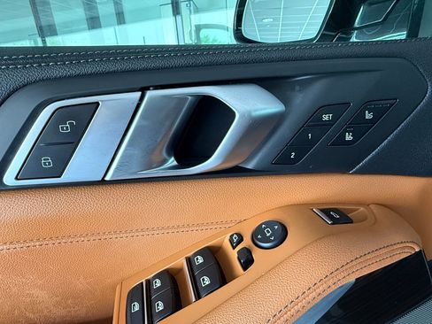 Used 2021 BMW X5 xDrive40i w/ Premium Package image 28