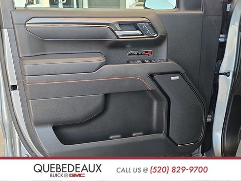 Used 2025 GMC Sierra 1500 AT4 w/ AT4 Premium Package AWD/4WD image 11