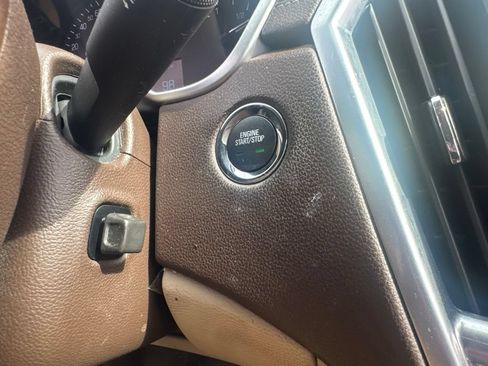 Used 2015 Cadillac SRX Premium FWD image 19